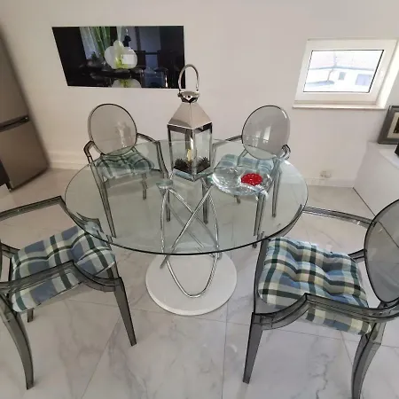 Premium Two-bedroom Apartamento Viskovo